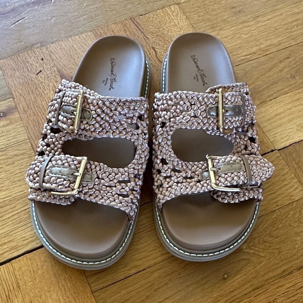 Universal Thread Tan Buckle Sandals